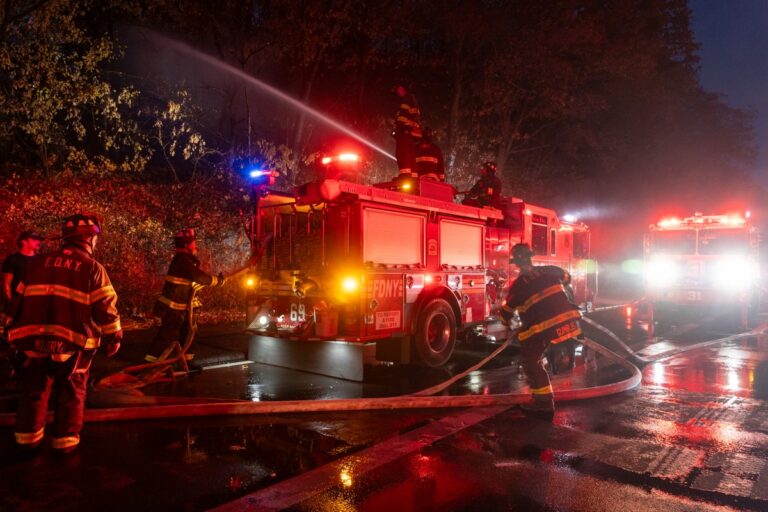 Brush Fire Breaks Out In Harlem