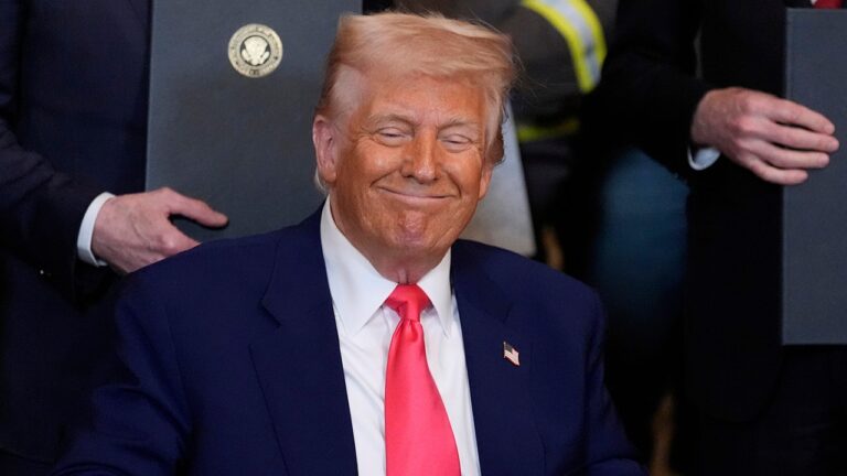 trump eo signing